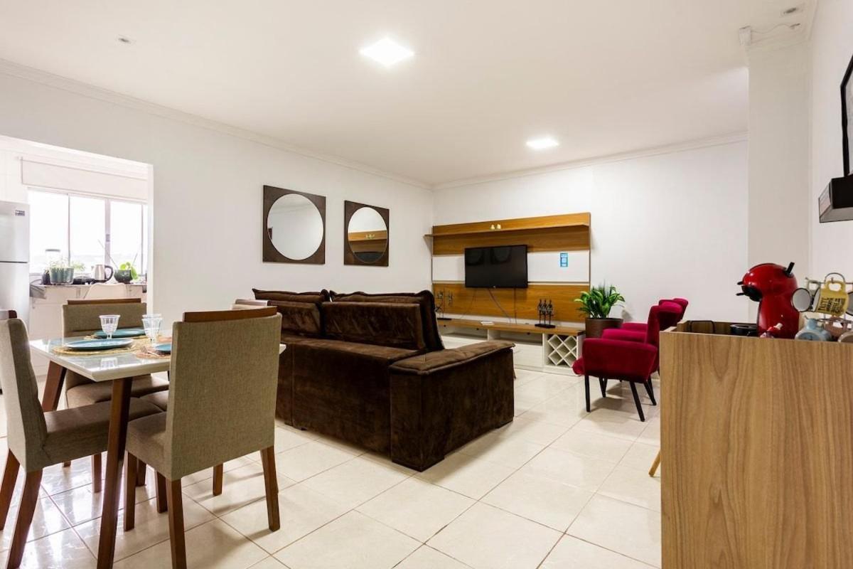 Apartamento Familiar encantador , com estacionamento incluído Brasília Exterior foto