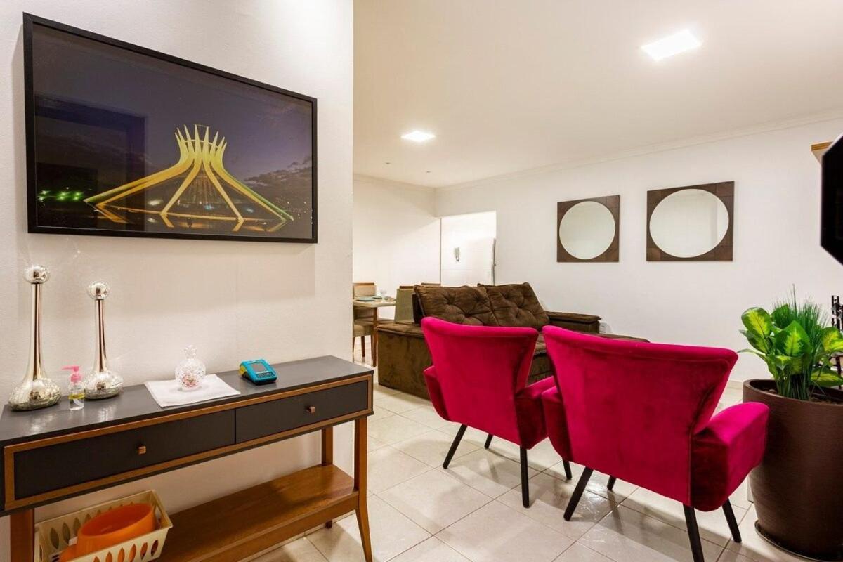 Apartamento Familiar encantador , com estacionamento incluído Brasília Exterior foto