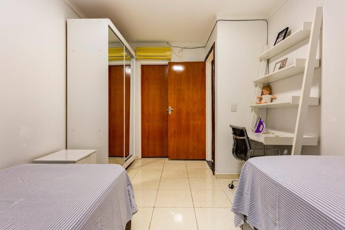 Apartamento Familiar encantador , com estacionamento incluído Brasília Exterior foto