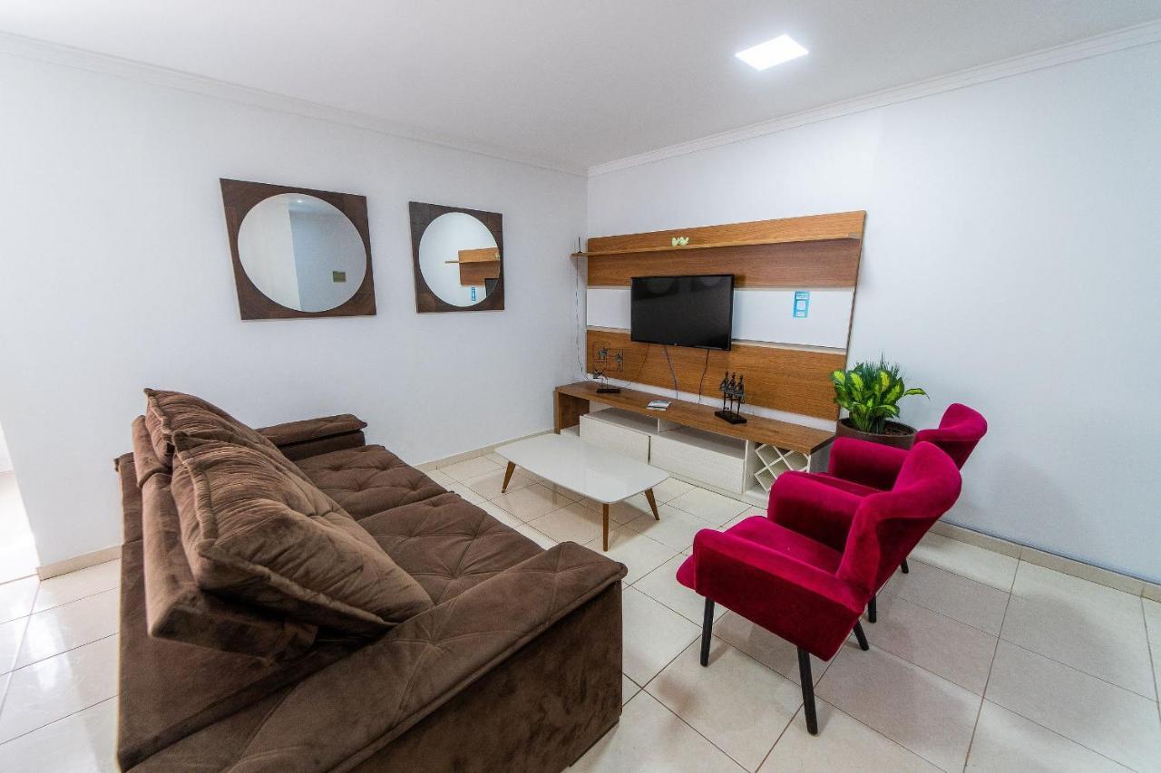 Apartamento Familiar encantador , com estacionamento incluído Brasília Exterior foto